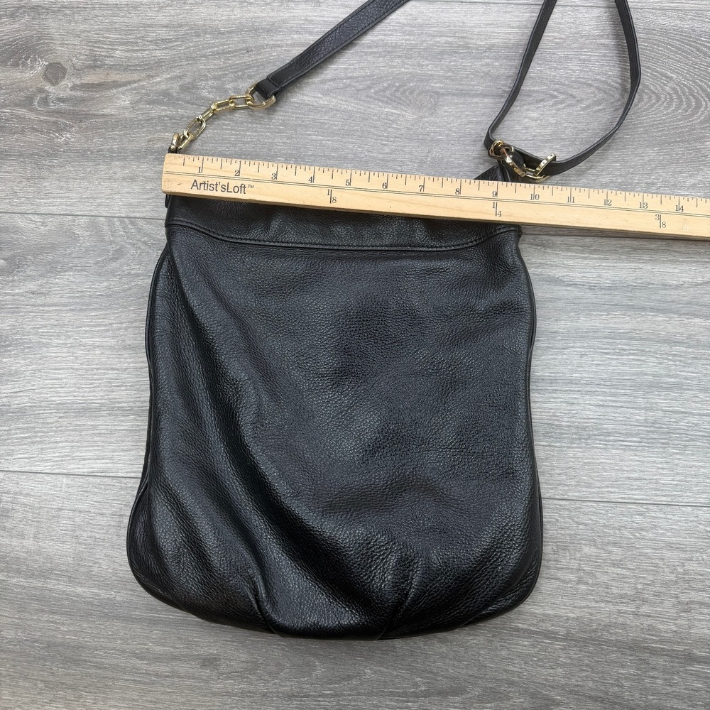 Tory Burch McGraw Black Pebbled Leather Crossbody Swingpack Bag Gold Hardware*** - Picture 12 of 14